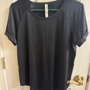 Lululemon short sleeve top